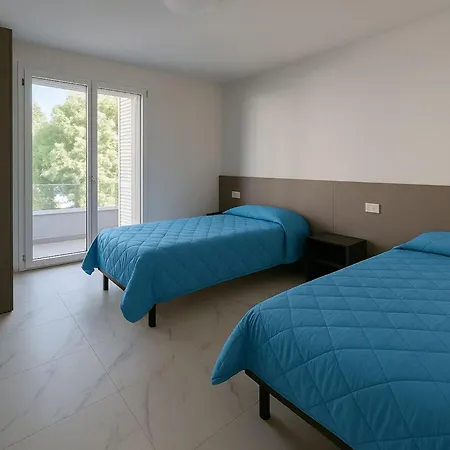 公寓 Modernly Equipped With Balcony In *