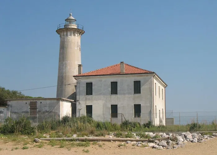 Apartment Modernly Equipped With Balcony In Bibione